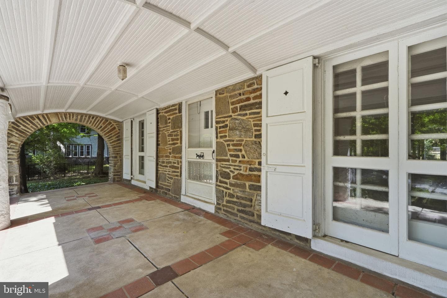 6711 Lincoln Drive photo 3