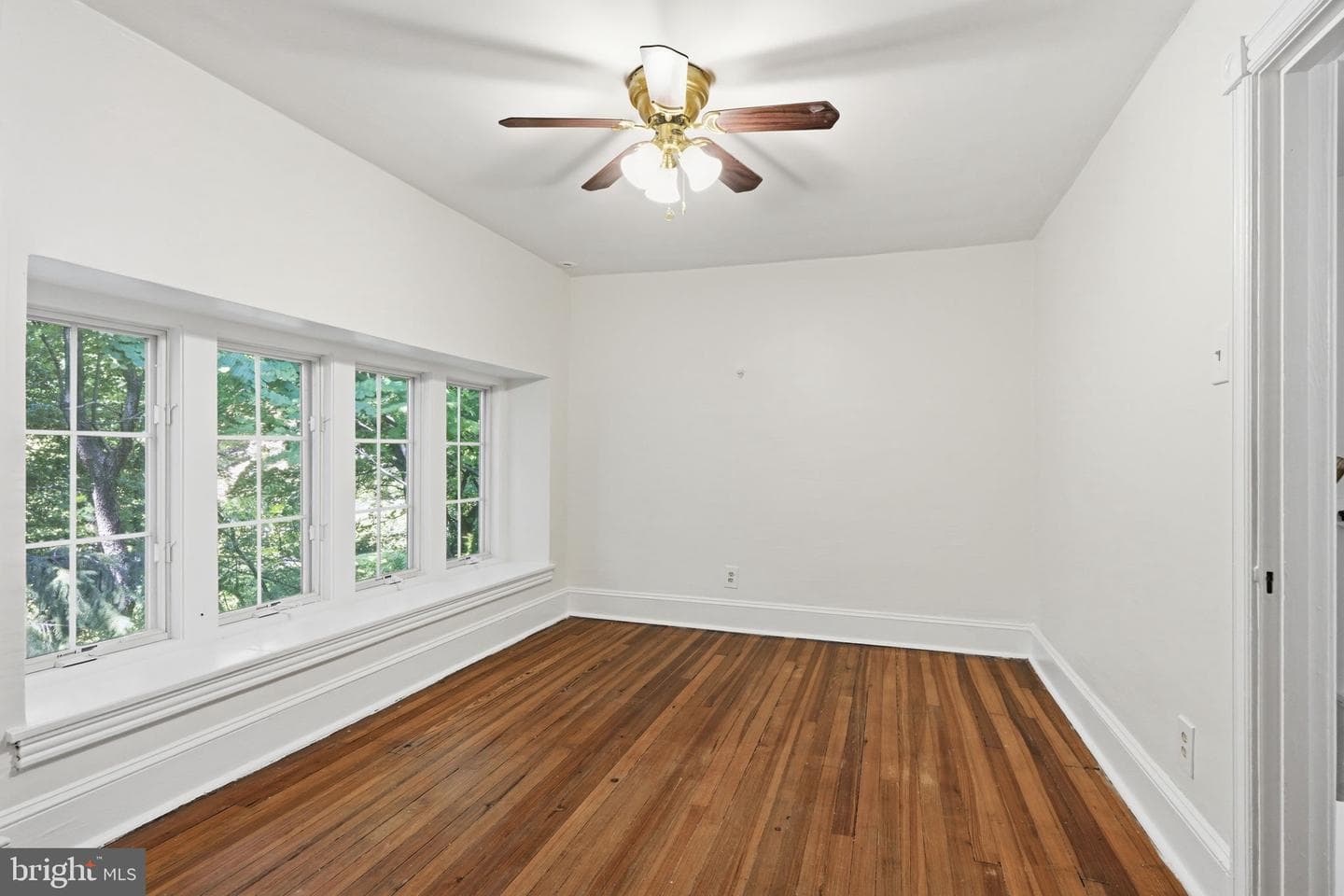 6711 Lincoln Drive photo 34
