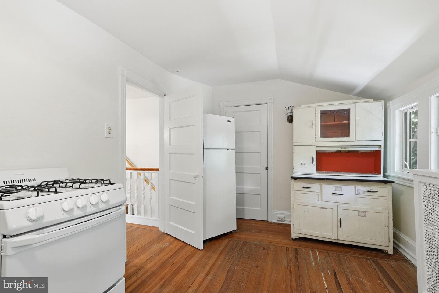 6711 Lincoln Drive photo 38
