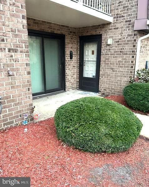 1101 Delaire Landing Road #101 photo 1