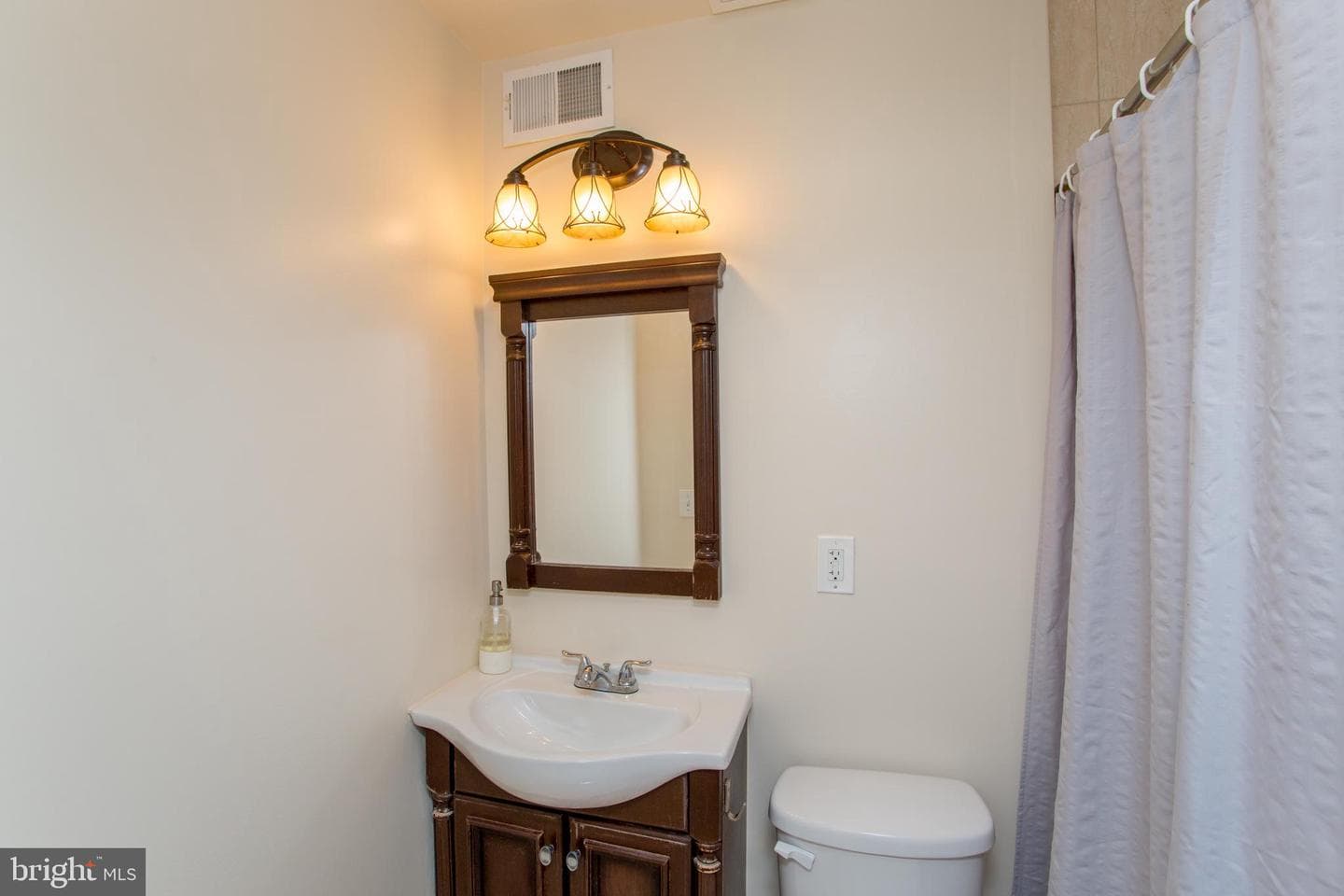 5230 Hazel Avenue photo 31