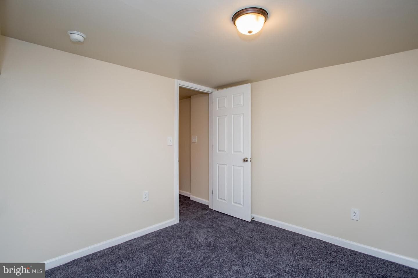 5230 Hazel Avenue photo 40