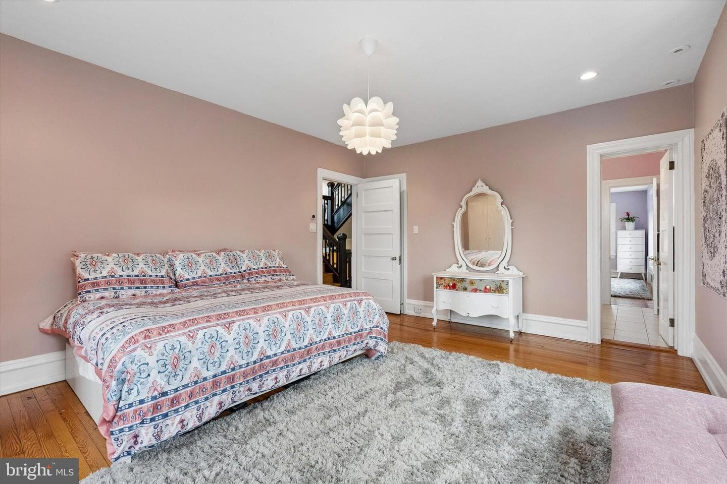 8111 Saint Martins Lane photo 38