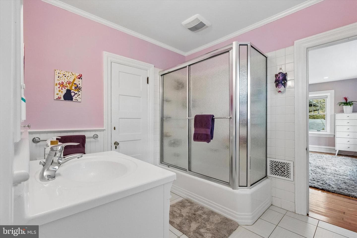 8111 Saint Martins Lane photo 39
