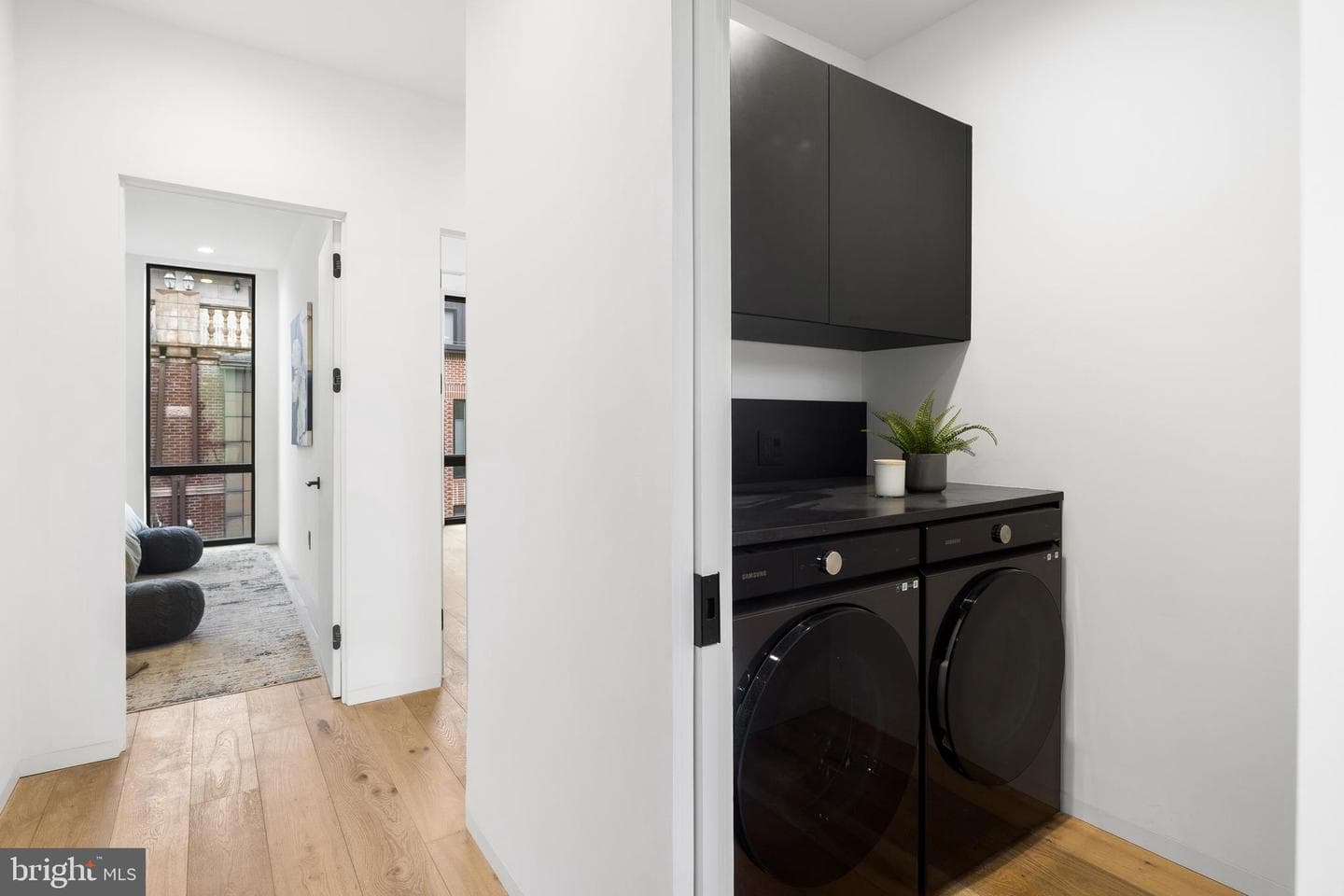 1430 Kenilworth Street photo 20
