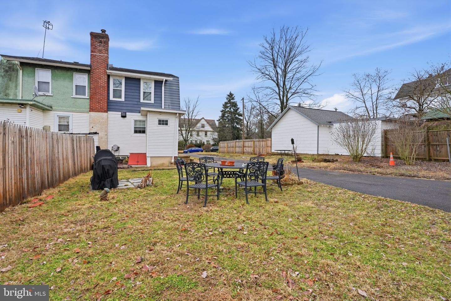 14020 Dana Avenue photo 21