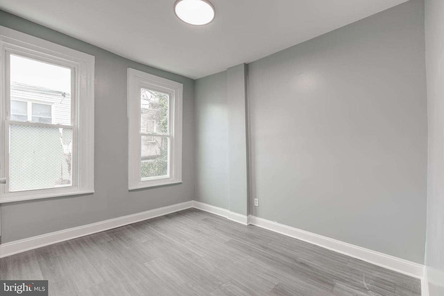 6142 Delancey Street photo 12