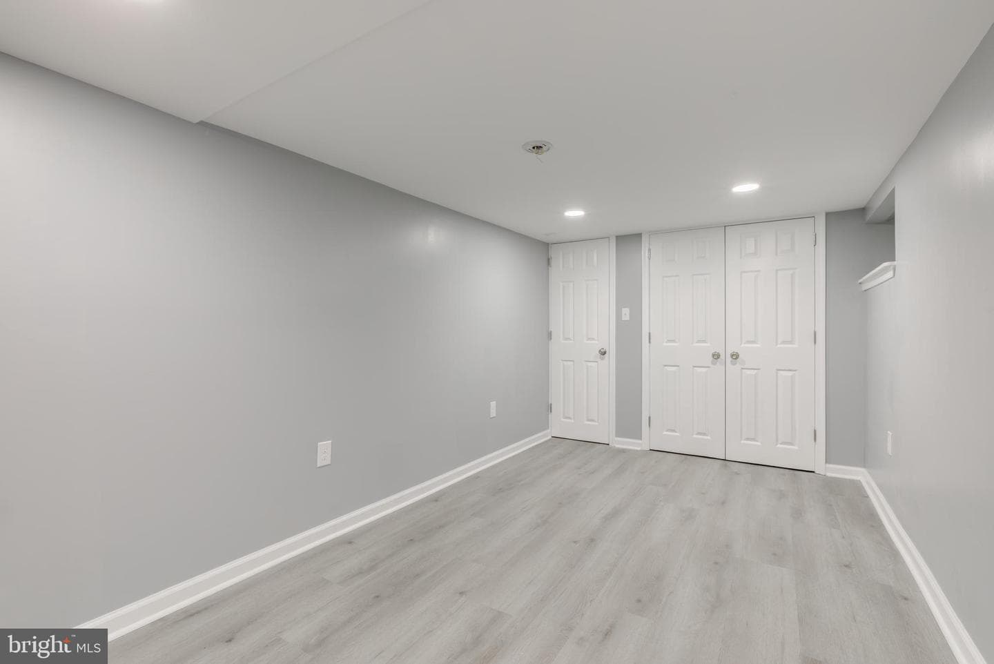 6142 Delancey Street photo 20
