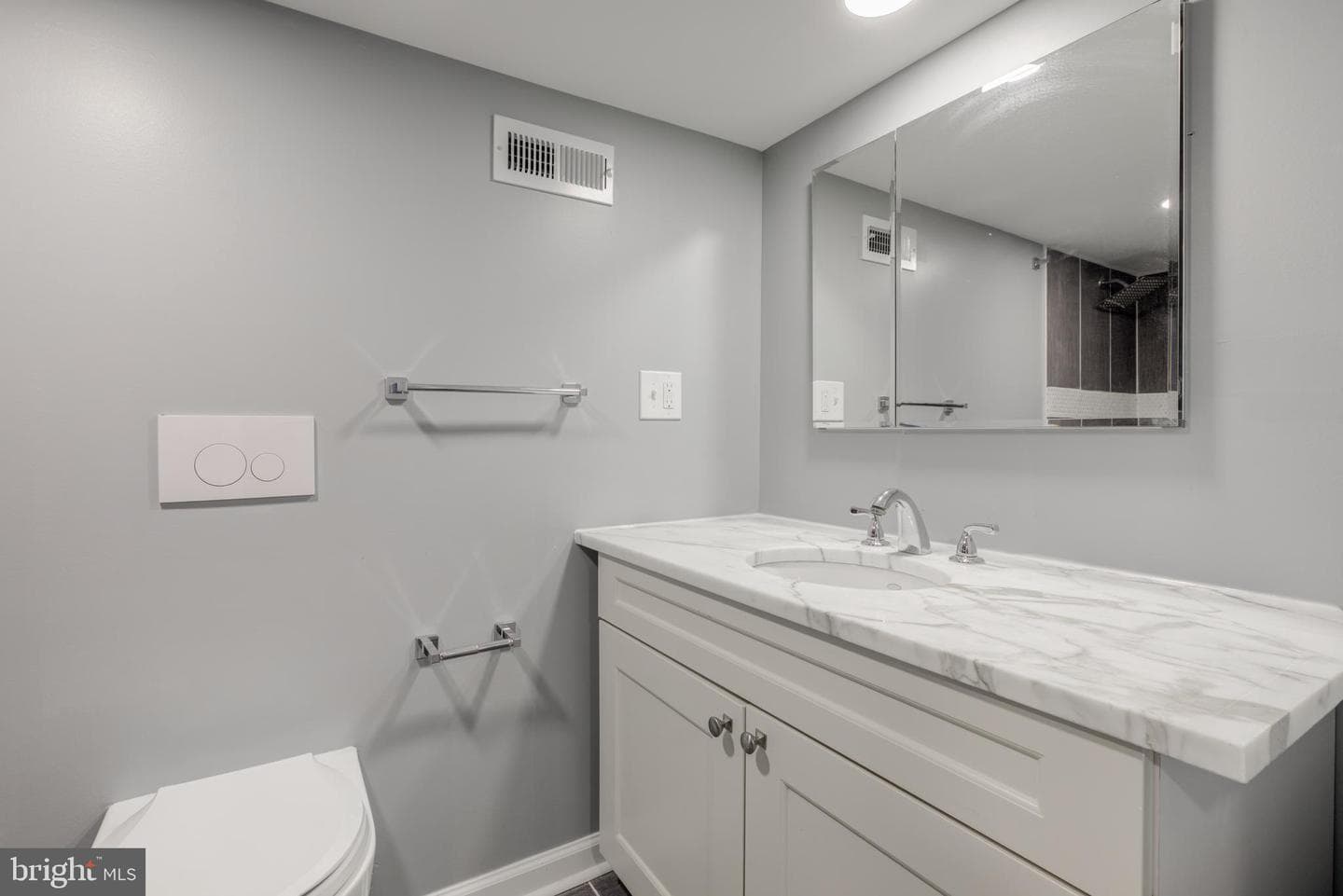 6142 Delancey Street photo 22