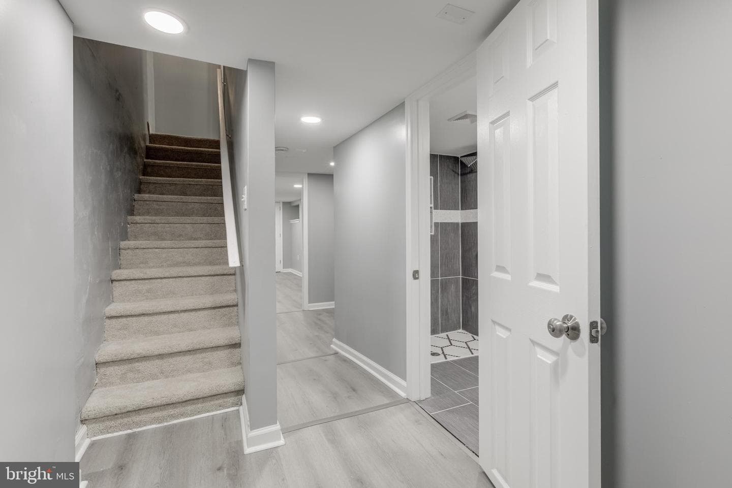 6142 Delancey Street photo 23