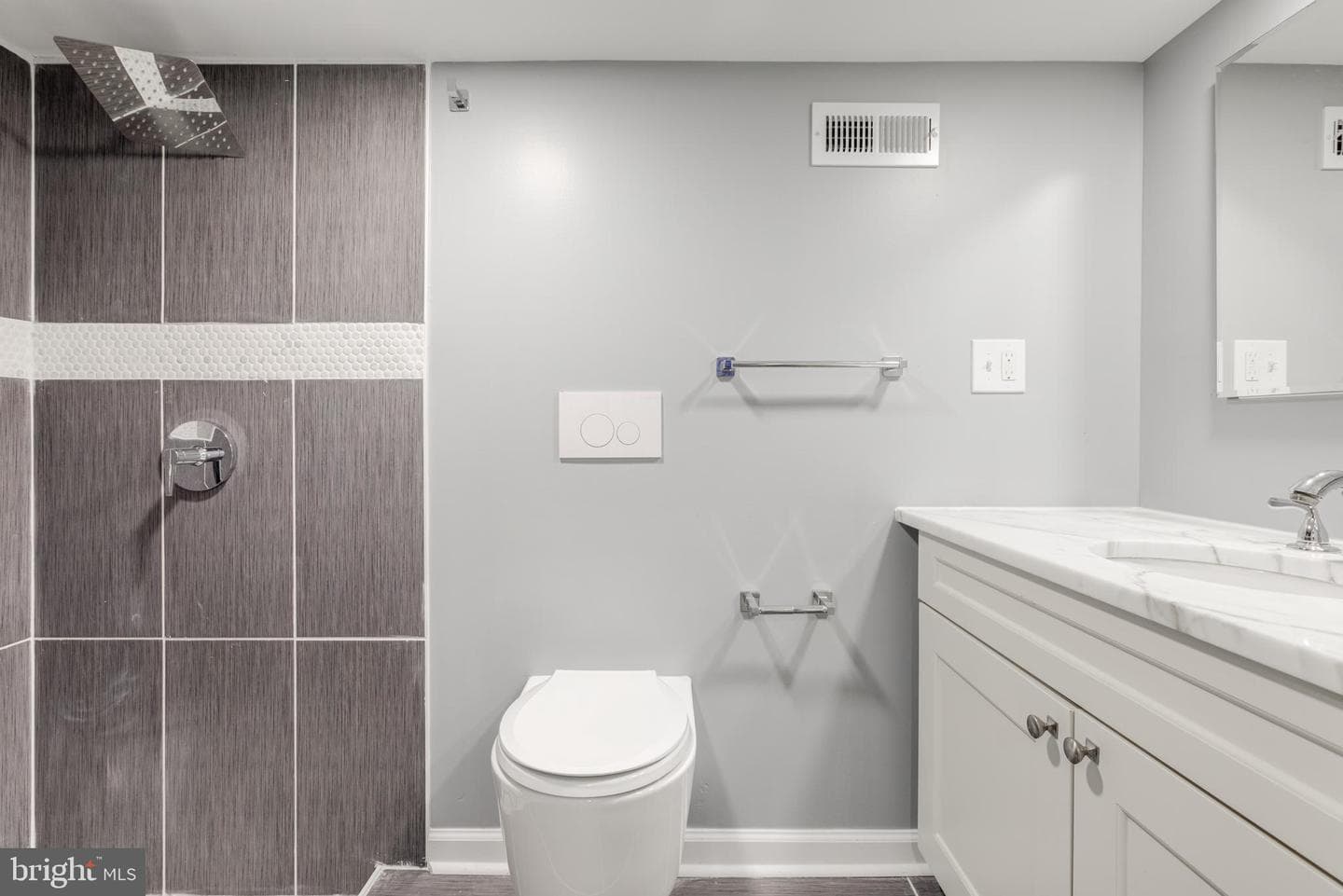 6142 Delancey Street photo 24