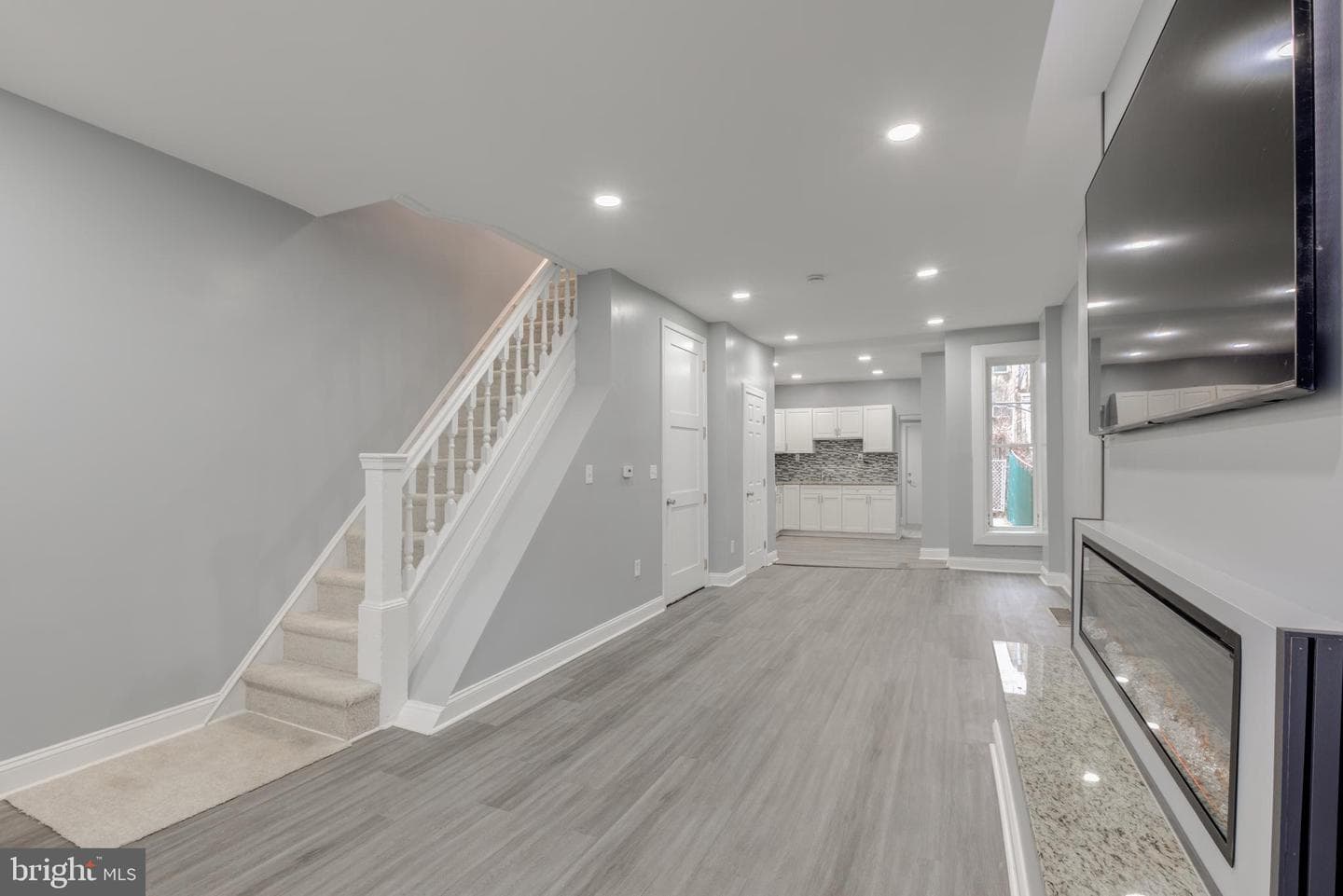 6142 Delancey Street photo 29