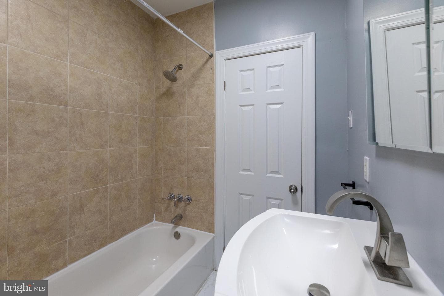 6142 Delancey Street photo 30
