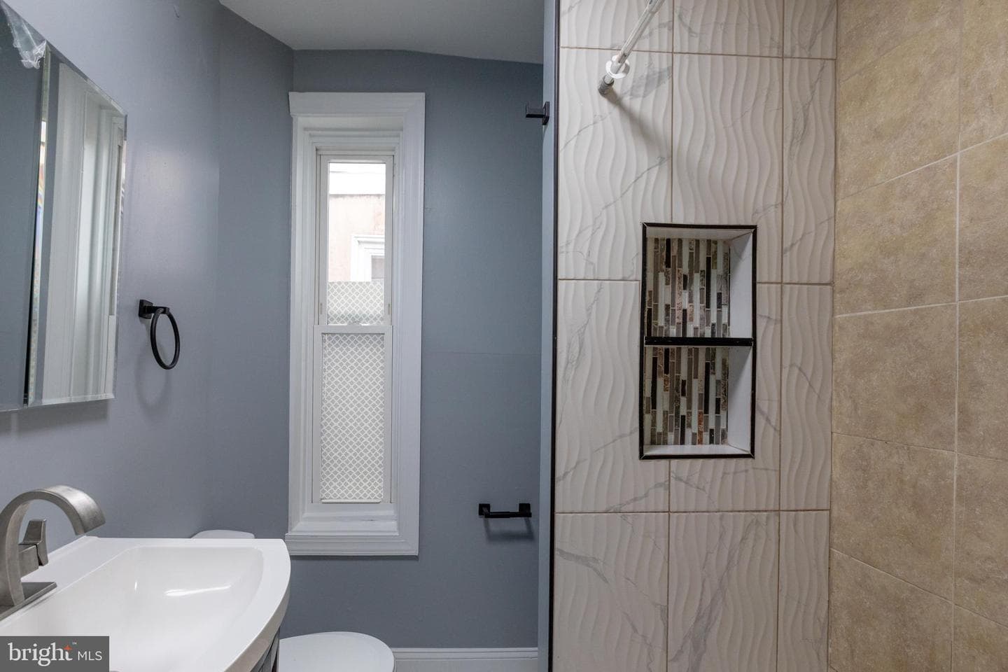 6142 Delancey Street photo 32