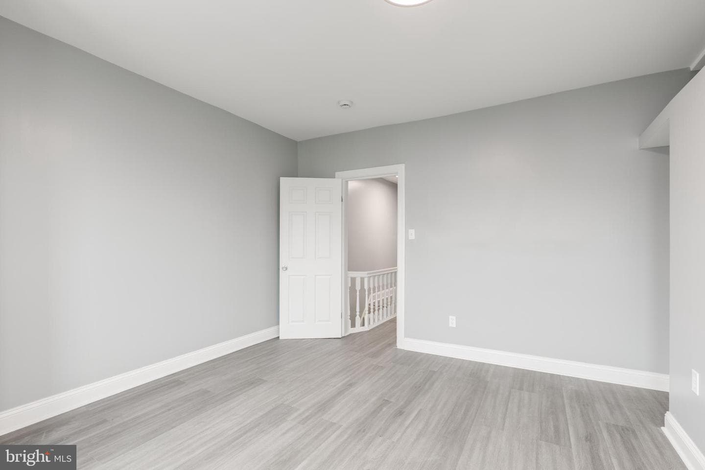 6142 Delancey Street photo 9