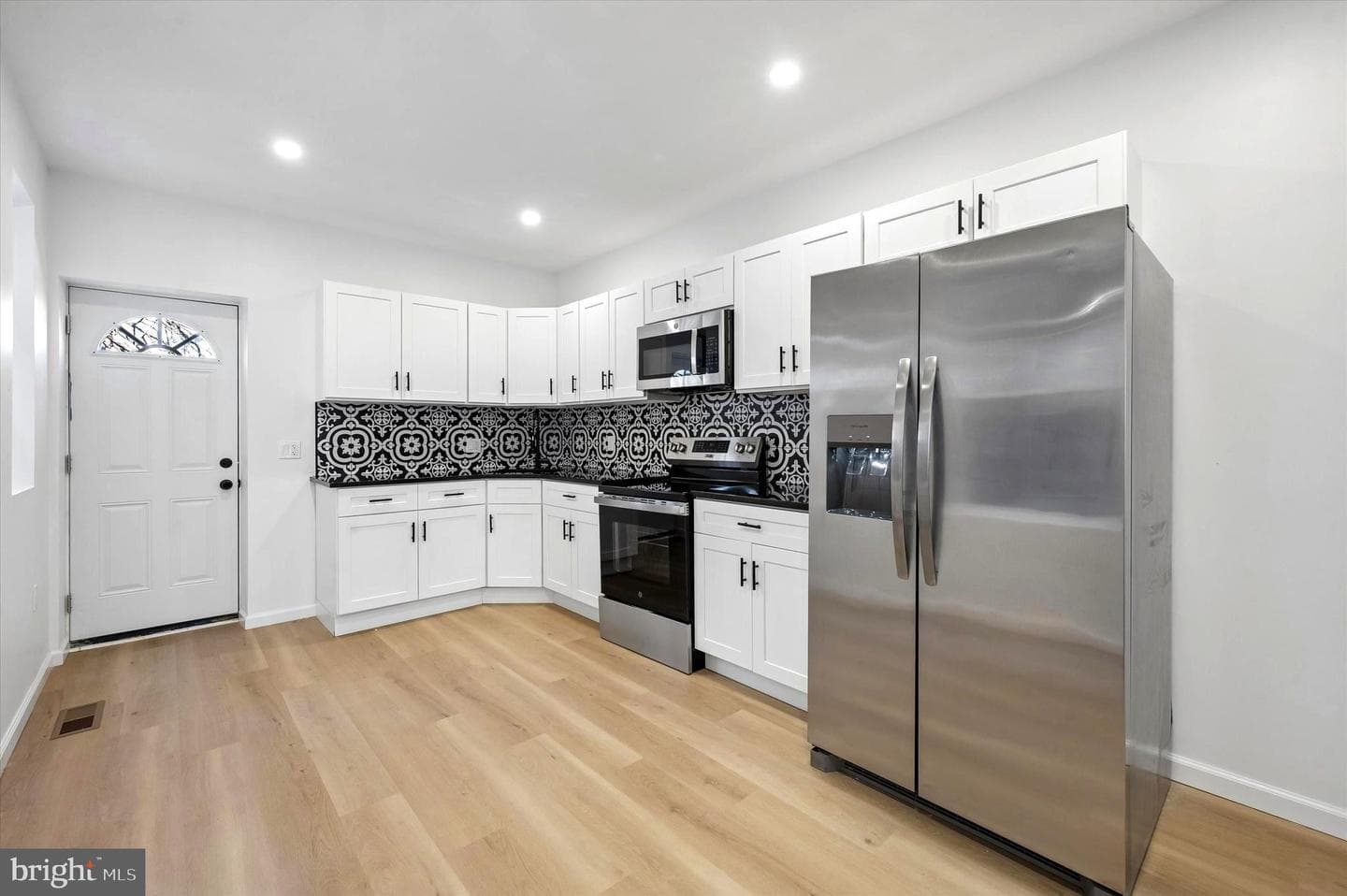 5033 Aspen Street photo 8