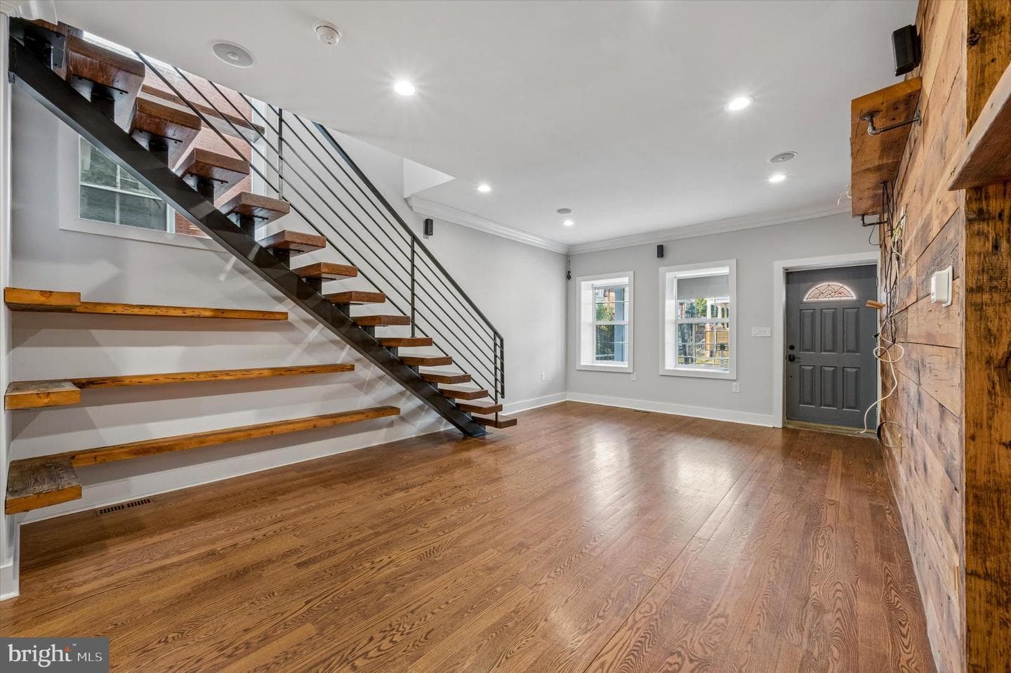 5225 Mckean Avenue photo 4
