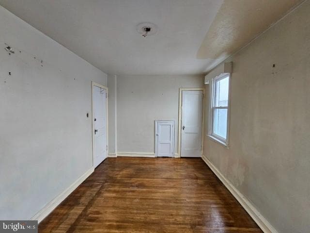7655 Woolston Avenue photo 10