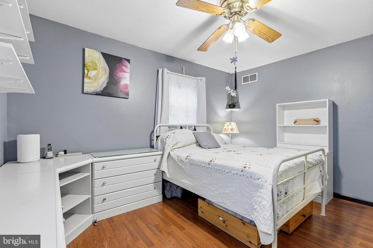 814 Caledonia Street photo 35