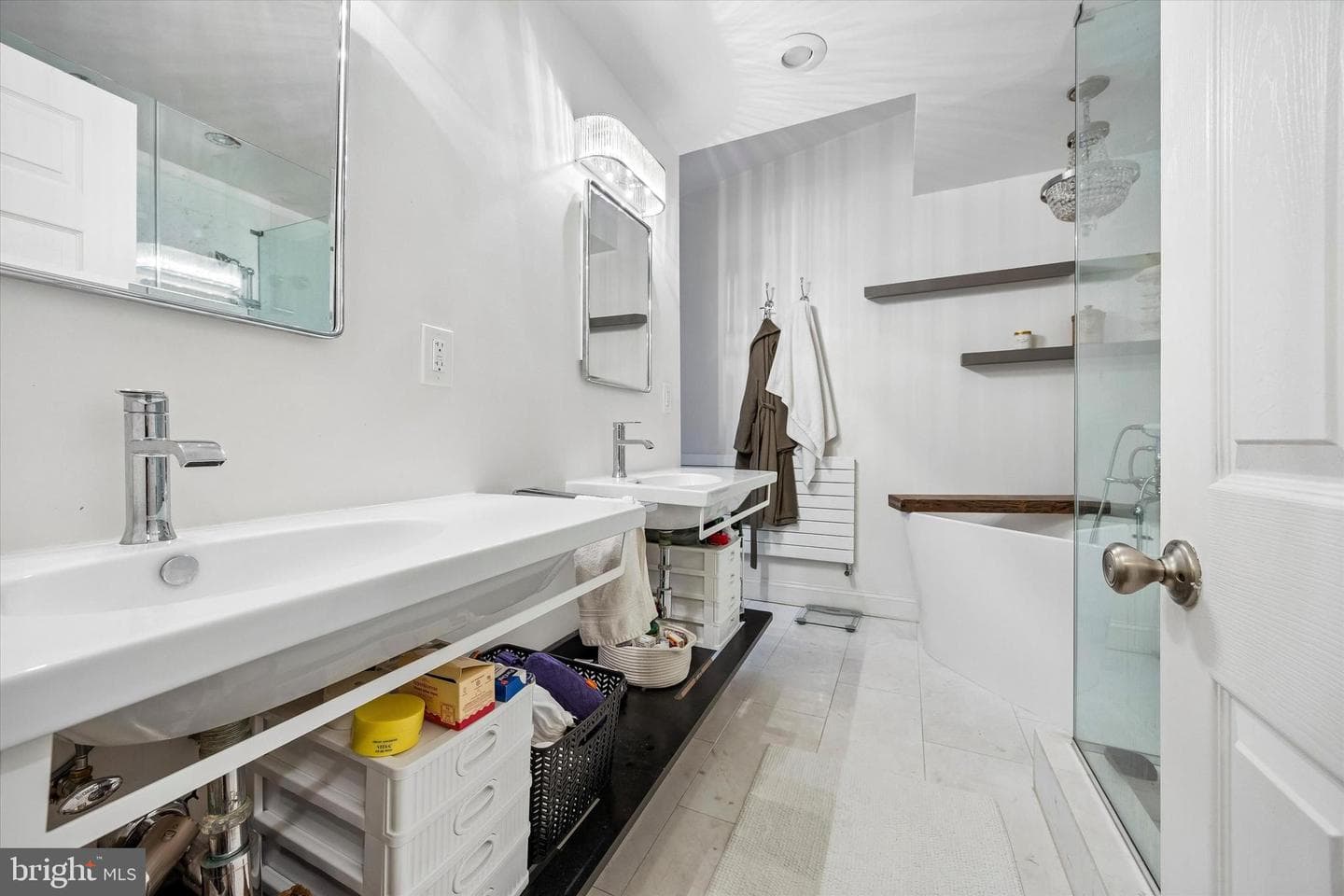 222 Richmond Street photo 11