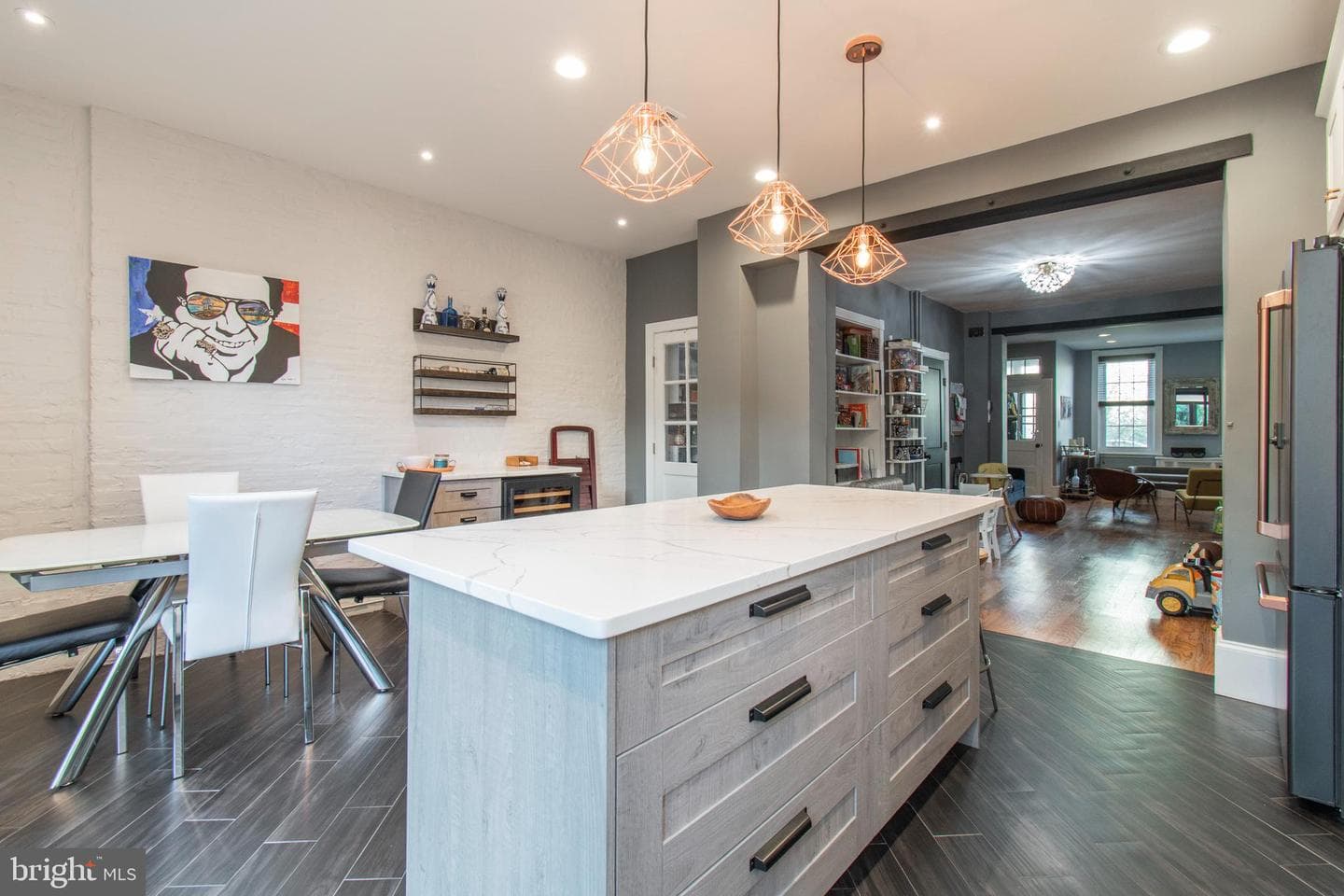 222 Richmond Street photo 6