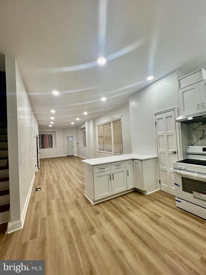 279 W Sheldon Street photo 6