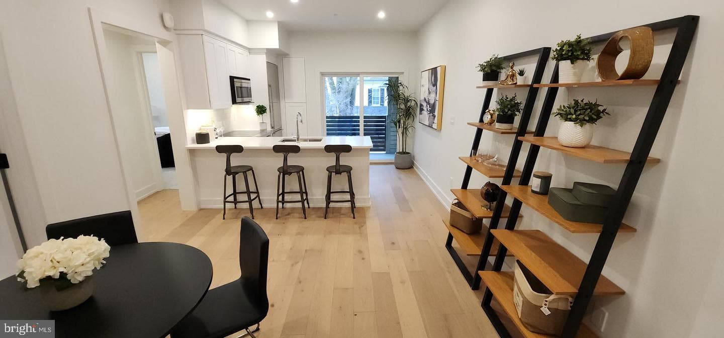 8610 Evergreen Place #201 photo 3