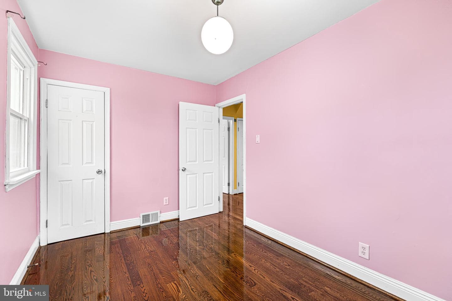 8109 Bradford Street photo 12