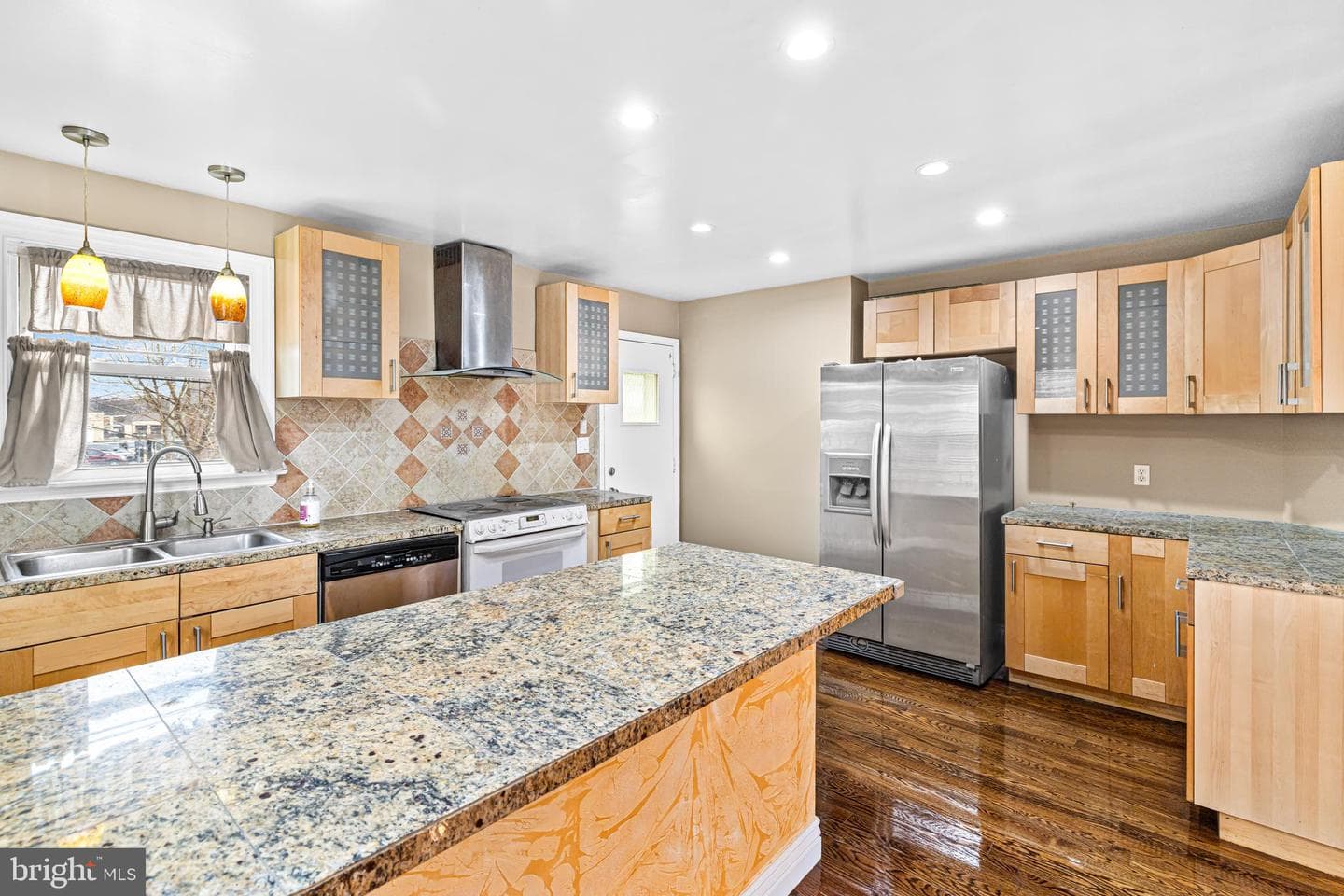 8109 Bradford Street photo 3