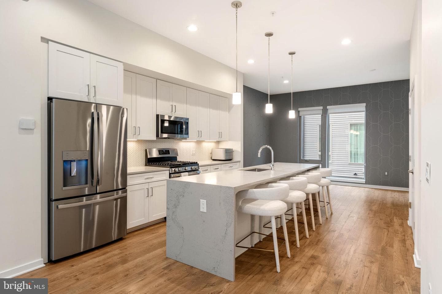 3208 Parkview Walk photo 16