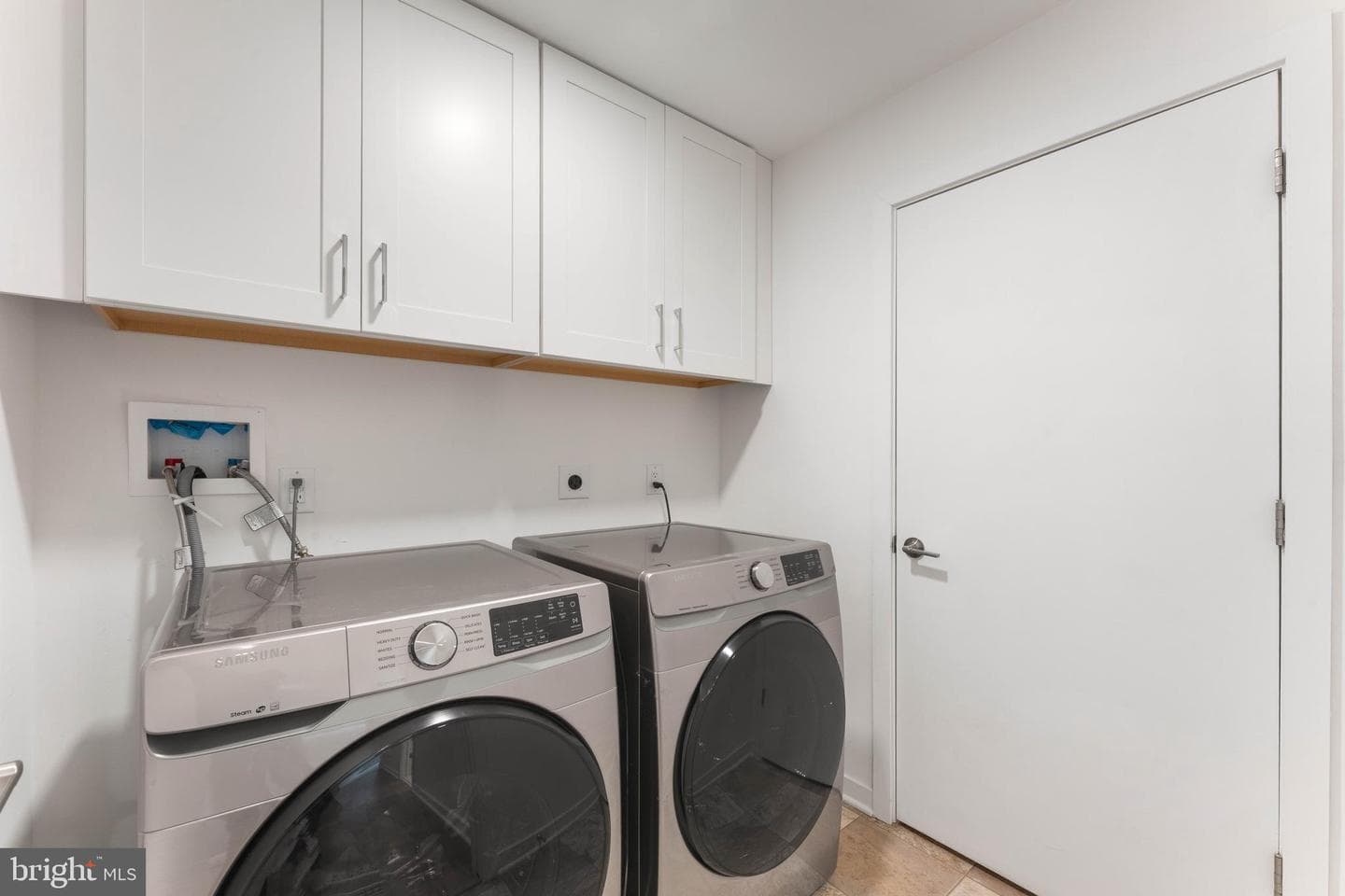 3208 Parkview Walk photo 34