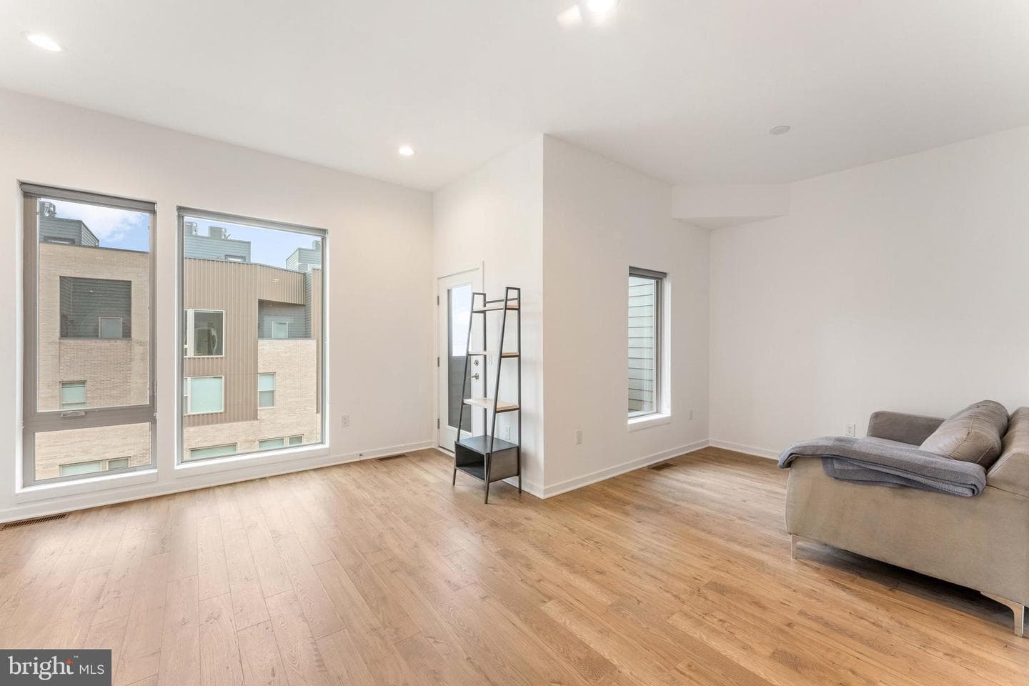 3208 Parkview Walk photo 35
