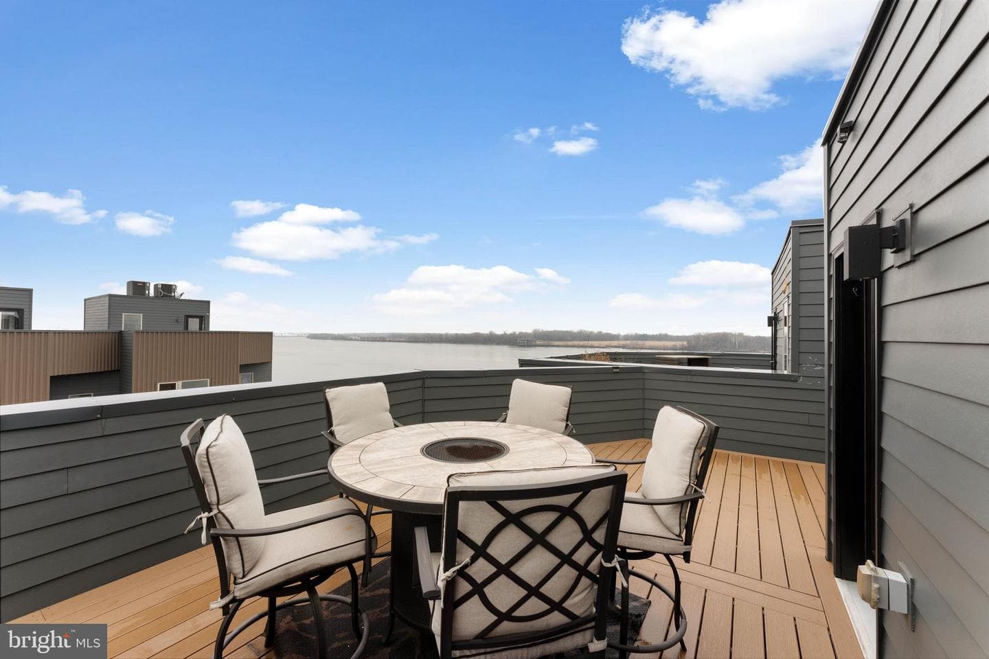 3208 Parkview Walk photo 49
