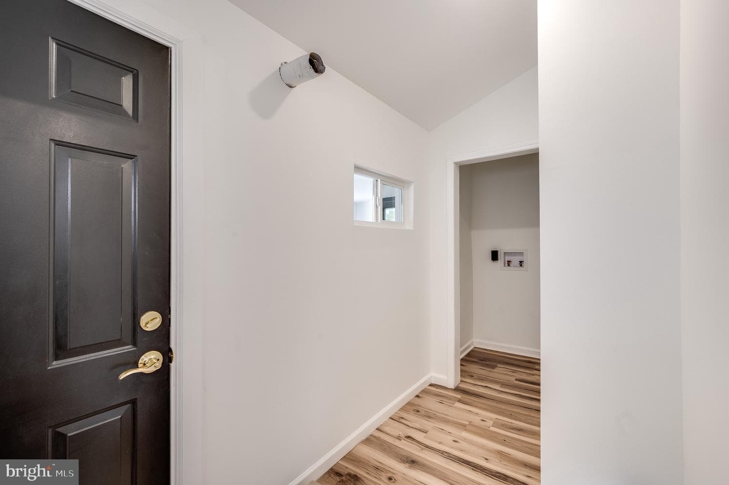 111 W Sharpnack Street photo 33