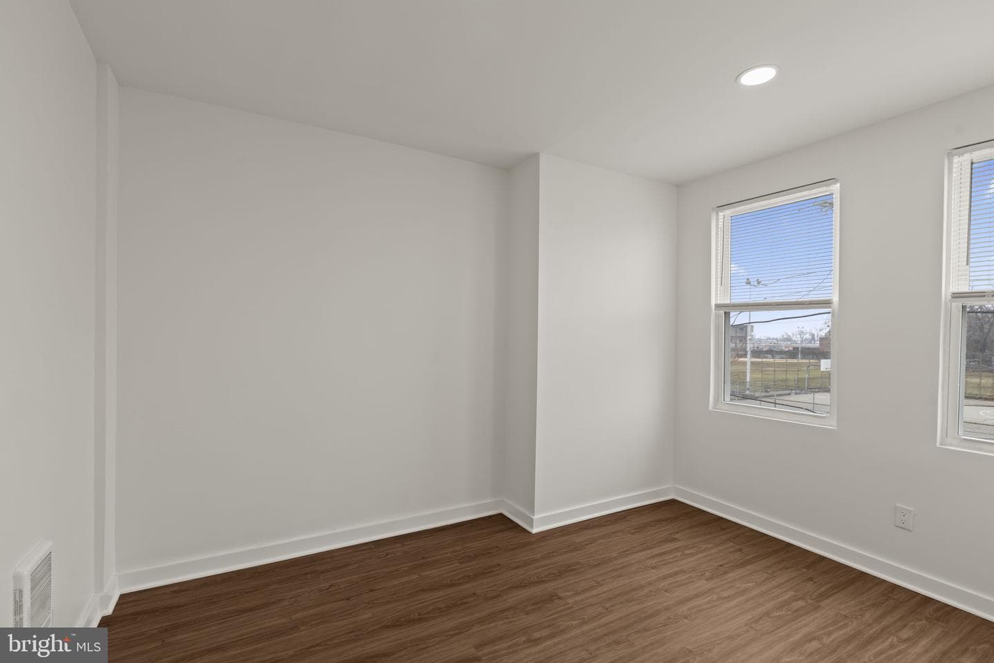 1001 Arrott Street photo 16