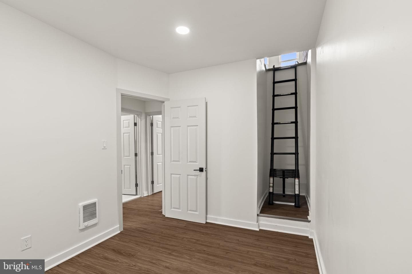 1001 Arrott Street photo 23