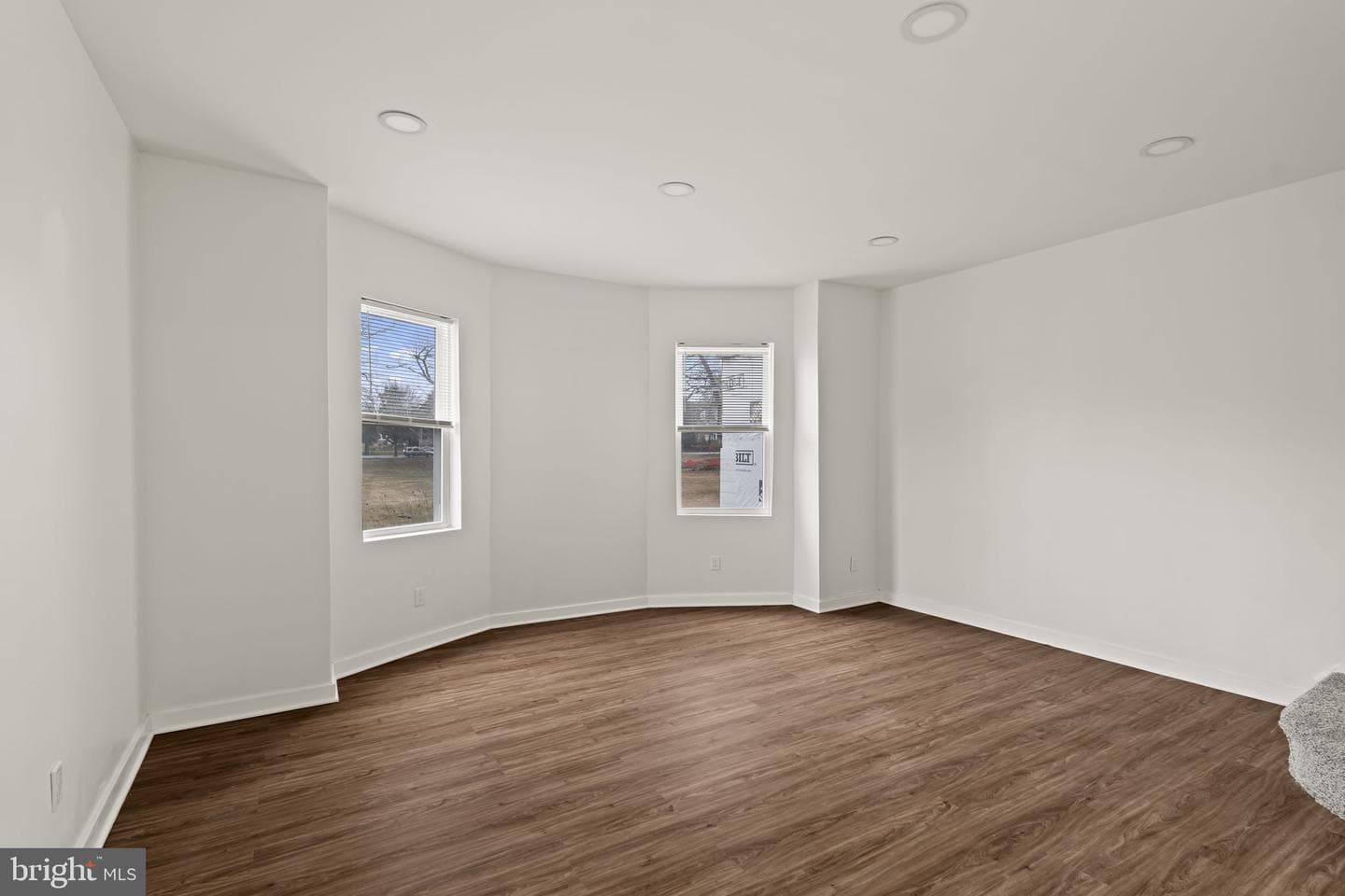 1001 Arrott Street photo 3
