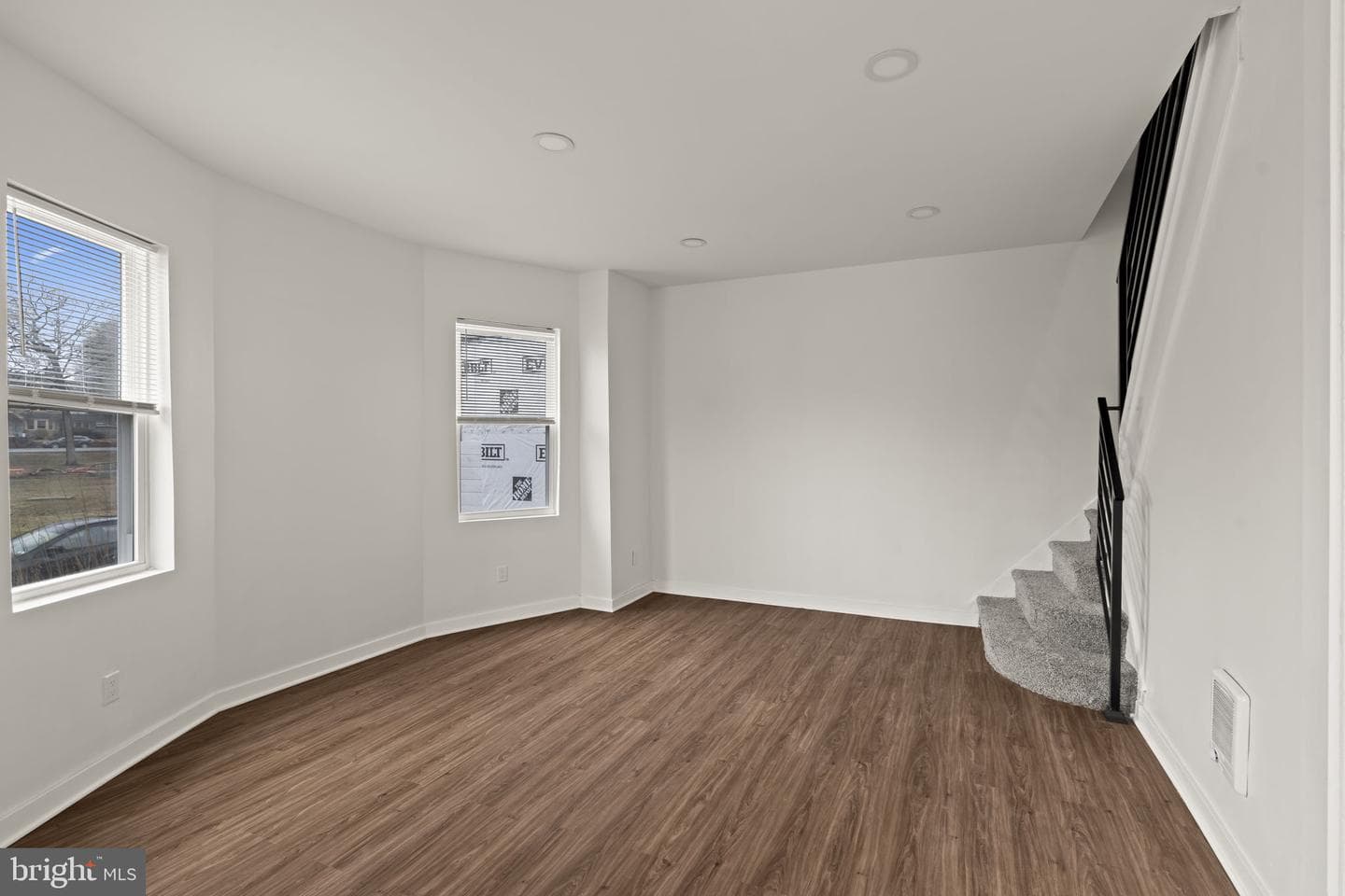 1001 Arrott Street photo 4