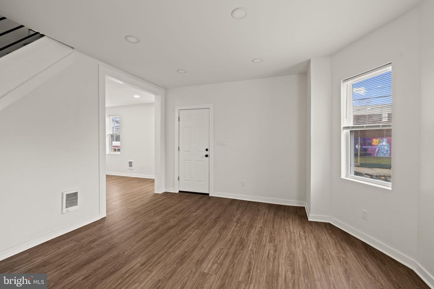 1001 Arrott Street photo 5
