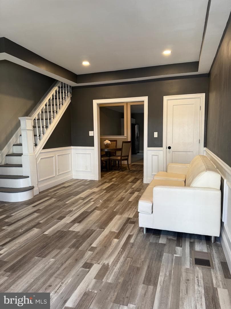 5402 Norfolk Street photo 8