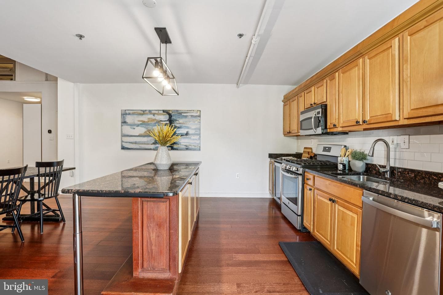810 N Hancock Street #11 photo 11