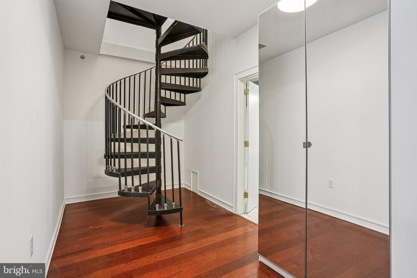 810 N Hancock Street #11 photo 26