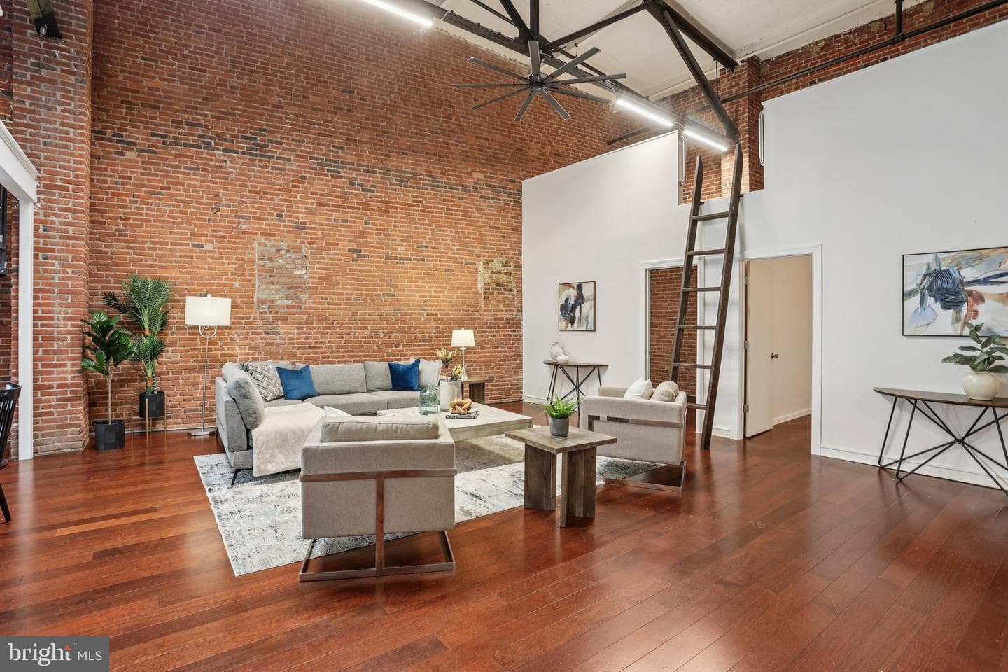 810 N Hancock Street #11 photo 3