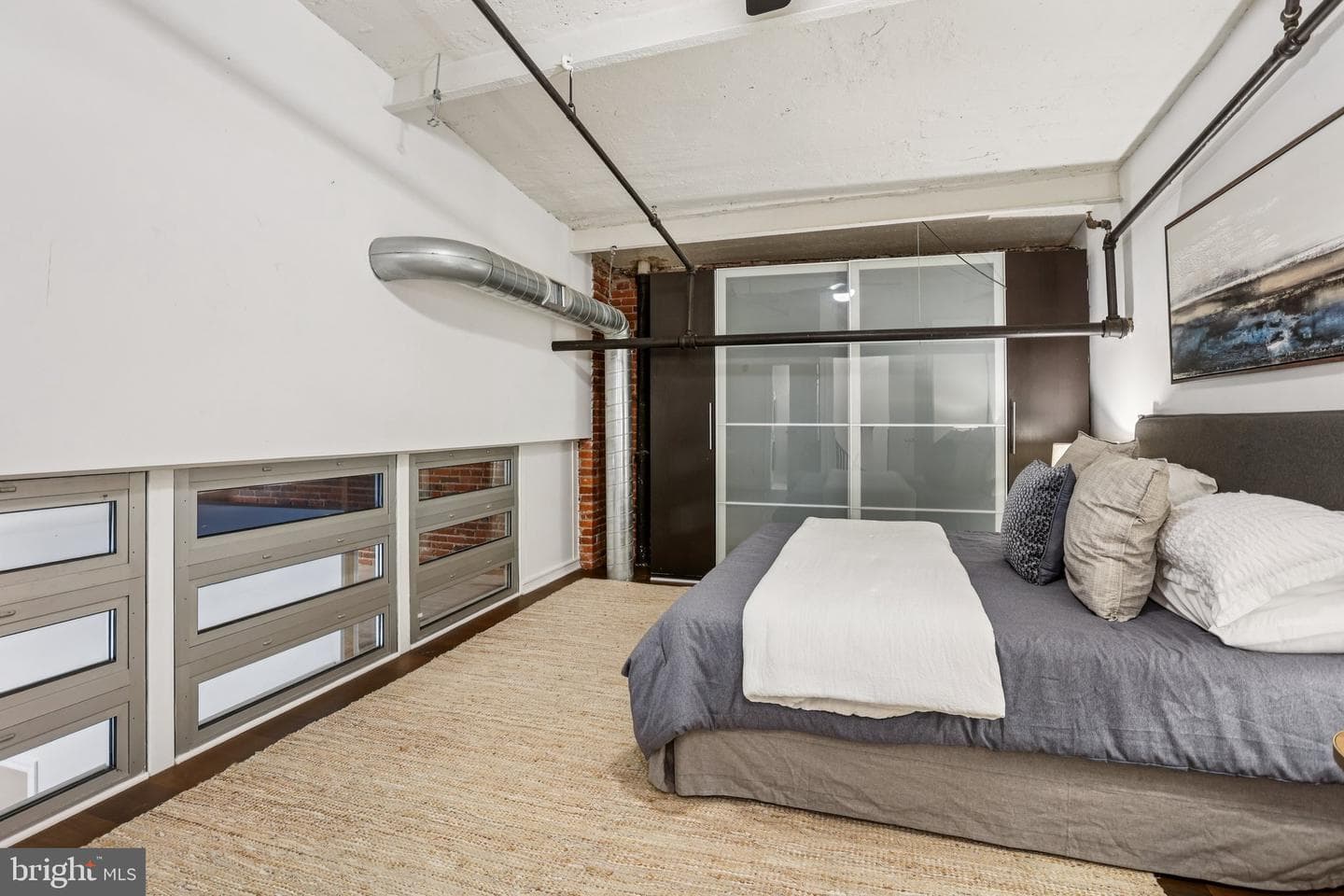 810 N Hancock Street #11 photo 33