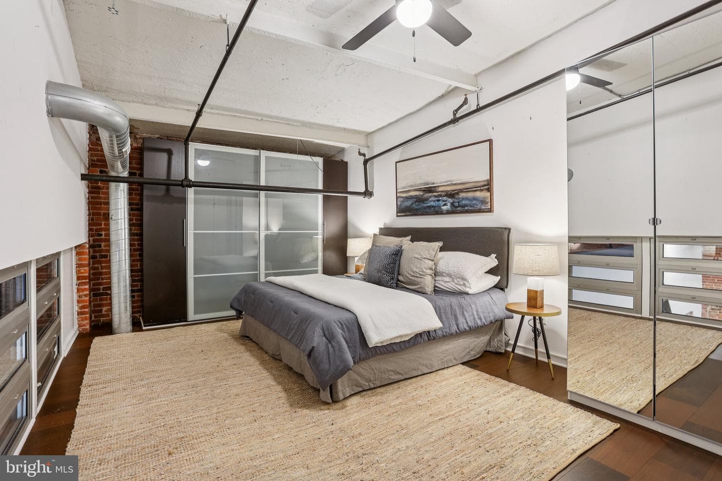 810 N Hancock Street #11 photo 34