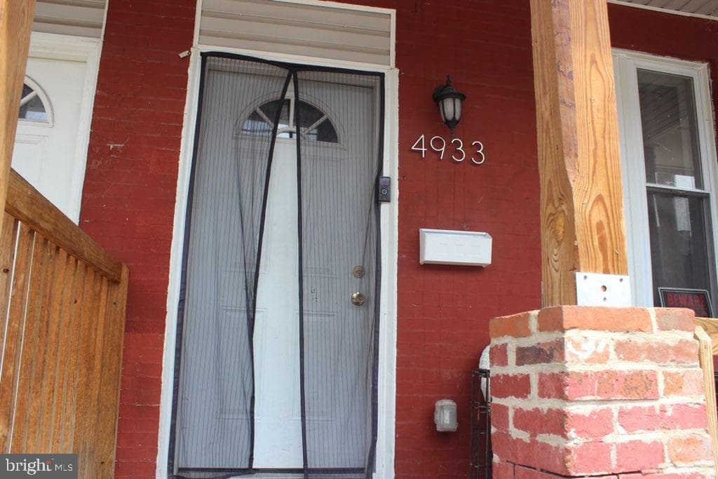 4933 Reno Street photo 5