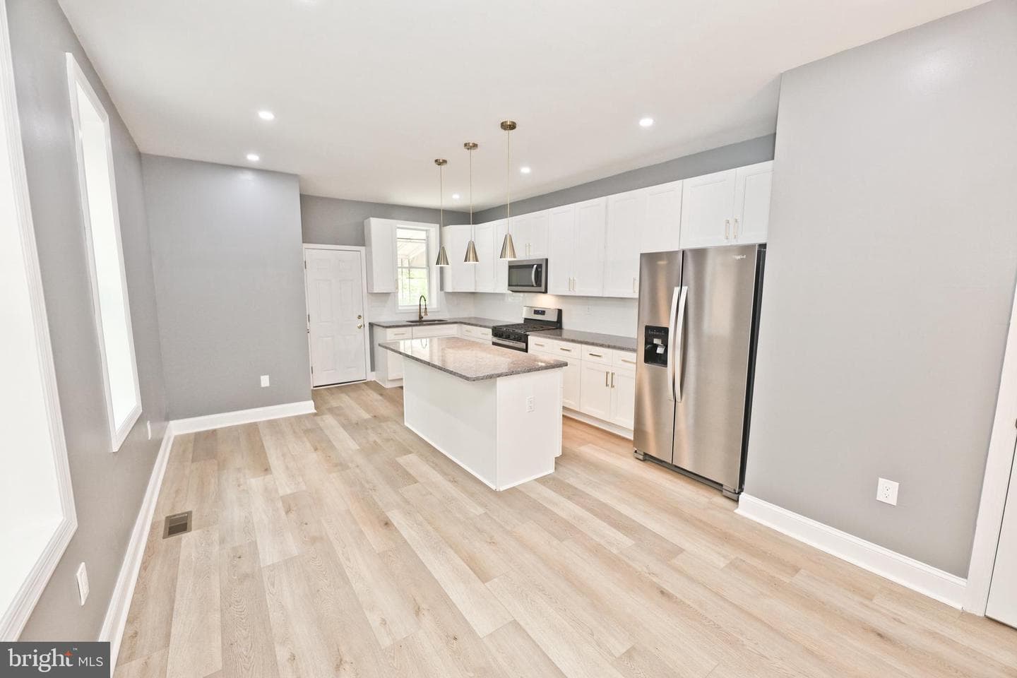 5312 Pine Street photo 8