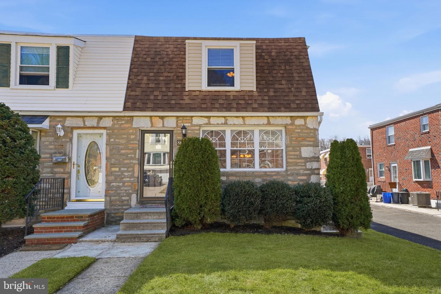 8605 Alicia Street photo 2