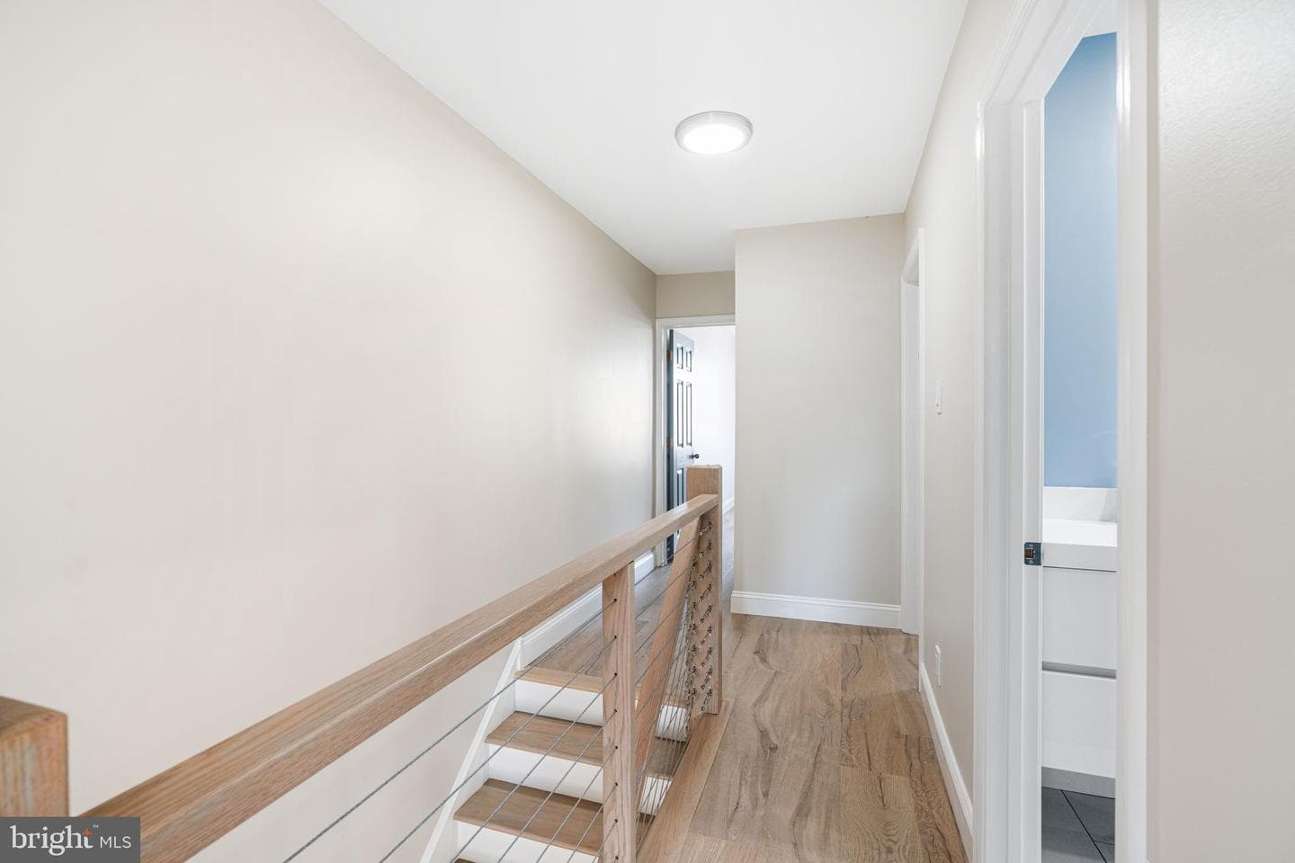 7705 Pickering Avenue photo 12