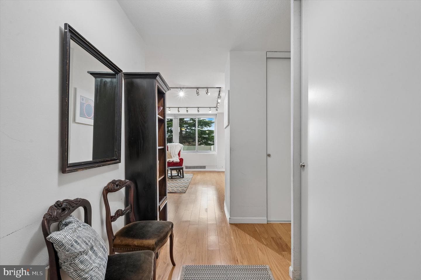 604 S Washington Square #309 photo 4